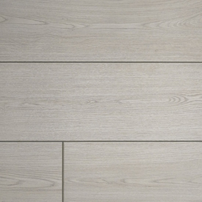 Замковый ламинат 100% натуральный, состоит из осины и березы 50/50, толщина 8 мм., водостойкий (72 часа защиты от воды), 34 класс износостойкости/AC6, ударопрочный. Структура N натуральные поры