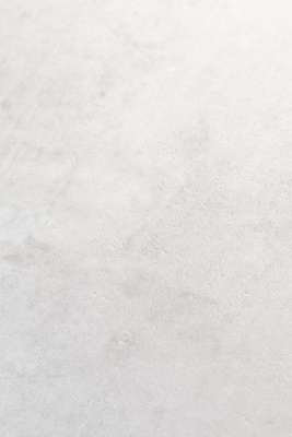 Клеевой виниловый ламинат LVT. Износостойкий защитный слой 0,5 мм. Anti-Scratch (не восприимчиво к износу, царапинам и пятнам). 43 класс прочности. Без фаски. Совместим с теплым полом с подогревом до tmax=28 гр.С. Покрытие имеет отличную износостойкость, ударопрочность, сопротивление УФ-лучам и антибактериальную защиту. Подходит для укладки во влажных помещениях. Сертификаты КМ2, КМ5