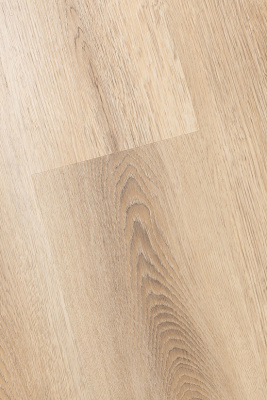 Клеевой виниловый ламинат LVT. Защитный слой 0,3 мм. Anti-Scratch (не восприимчиво к износу, царапинам и пятнам). 43 класс прочности. Без фаски. Совместим с теплым полом с подогревом до tmax=28 гр.С. Покрытие имеет отличную износостойкость, ударопрочность, сопротивление УФ-лучам и антибактериальную защиту. Подходит для укладки во влажных помещениях. Сертификаты КМ2, КМ5