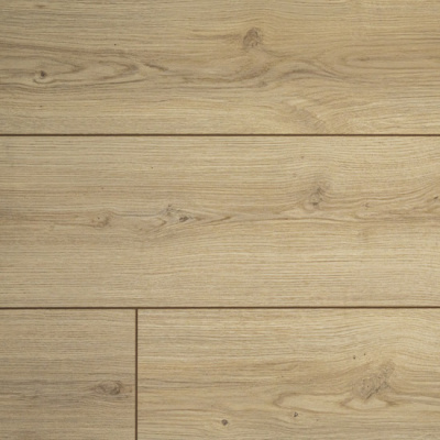 Замковый ламинат 100% натуральный, состоит из осины и березы 50/50, толщина 8 мм., водостойкий (72 часа защиты от воды), 34 класс износостойкости/AC6, ударопрочный. Структура N натуральные поры