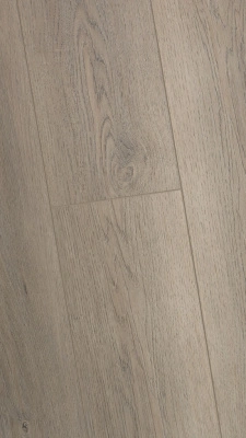 SPC ламинат 1F022 Сканди дуб латте Влагостойкое каменно-полимерное напольное покрытие (SPC ламинат) с замковым соединением. Износостойкий защитный слой 0,5 мм., усилен дополнительно полиуретановым слоем Anti-Scratch (не восприимчиво к износу, царапинам и пятнам). Фаска 4-хсторонняя крашенная. Совместим с теплым полом (кроме пленочного ИК) с подогревом до tmax=28 гр.С. Покрытие имеет отличную износостойкость, ударопрочность, сопротивление УФ-лучам и антибактериальную защиту. Подходит для укладки внутри жилых и коммерческих помещений (в т.ч. в помещениях с умеренной влажностью, например, кухни)