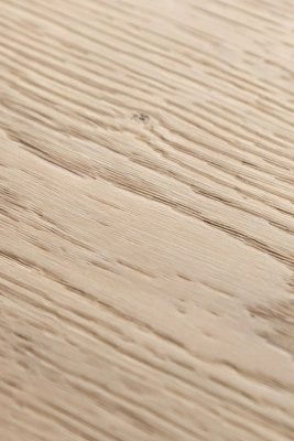 SPC ламинат 1F024 Кавказский натуральный дуб Влагостойкое каменно-полимерное напольное покрытие (SPC ламинат) с замковым соединением. Износостойкий защитный слой 0,5 мм., усилен дополнительно полиуретановым слоем Anti-Scratch (не восприимчиво к износу, царапинам и пятнам). Фаска 4-хсторонняя крашенная. Совместим с теплым полом (кроме пленочного ИК) с подогревом до tmax=28 гр.С. Покрытие имеет отличную износостойкость, ударопрочность, сопротивление УФ-лучам и антибактериальную защиту. Подходит для укладки внутри жилых и коммерческих помещений (в т.ч. в помещениях с умеренной влажностью, например, кухни)