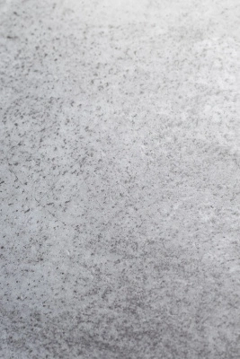 Клеевой виниловый ламинат LVT. Износостойкий защитный слой 0,5 мм. Anti-Scratch (не восприимчиво к износу, царапинам и пятнам). 43 класс прочности. Без фаски. Совместим с теплым полом с подогревом до tmax=28°C. Покрытие имеет отличную износостойкость, ударопрочность, сопротивление УФ-лучам и антибактериальную защиту. Подходит для укладки во влажных помещениях. Сертификаты КМ2, КМ5